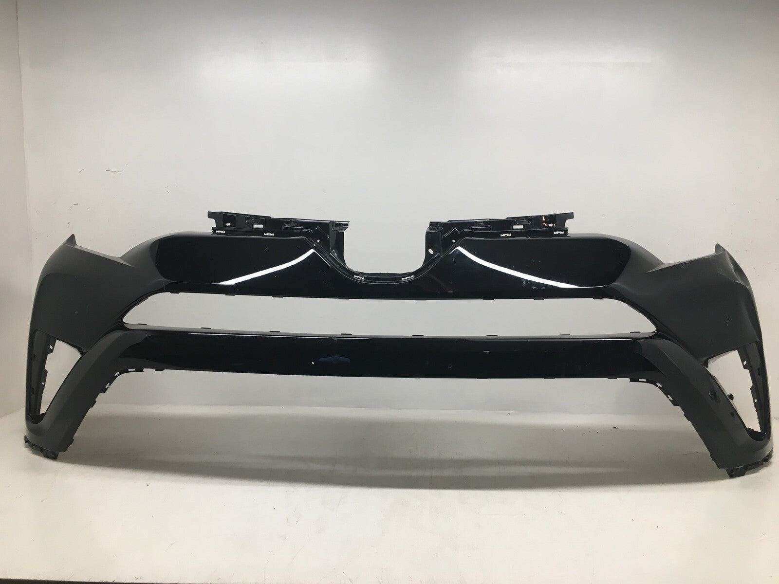 Front Bumper Cover Toyota Rav4 Hybrid Limited/LE w/o Sens Canada Built 16-18 OEM