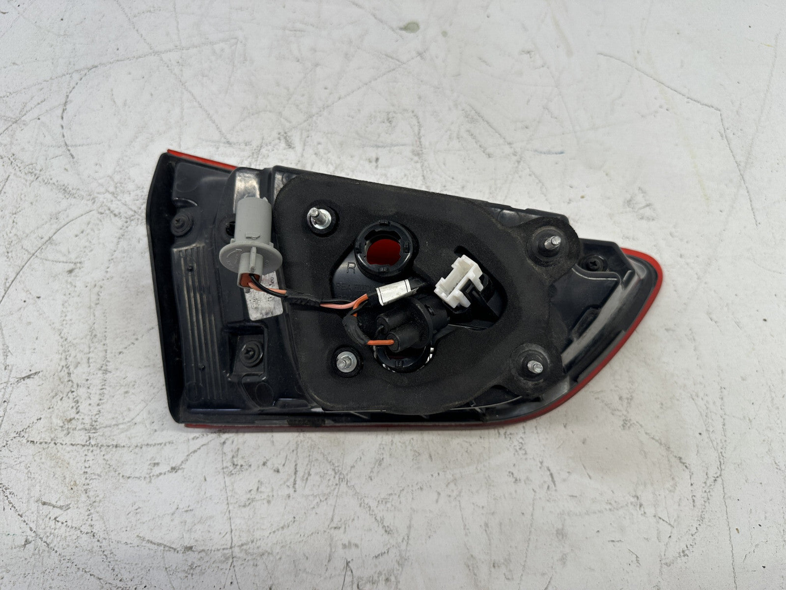 Tail Light Right RH Damaged 2018-2020 Hyundai Elantra GT i30 92404G4000 OEM
