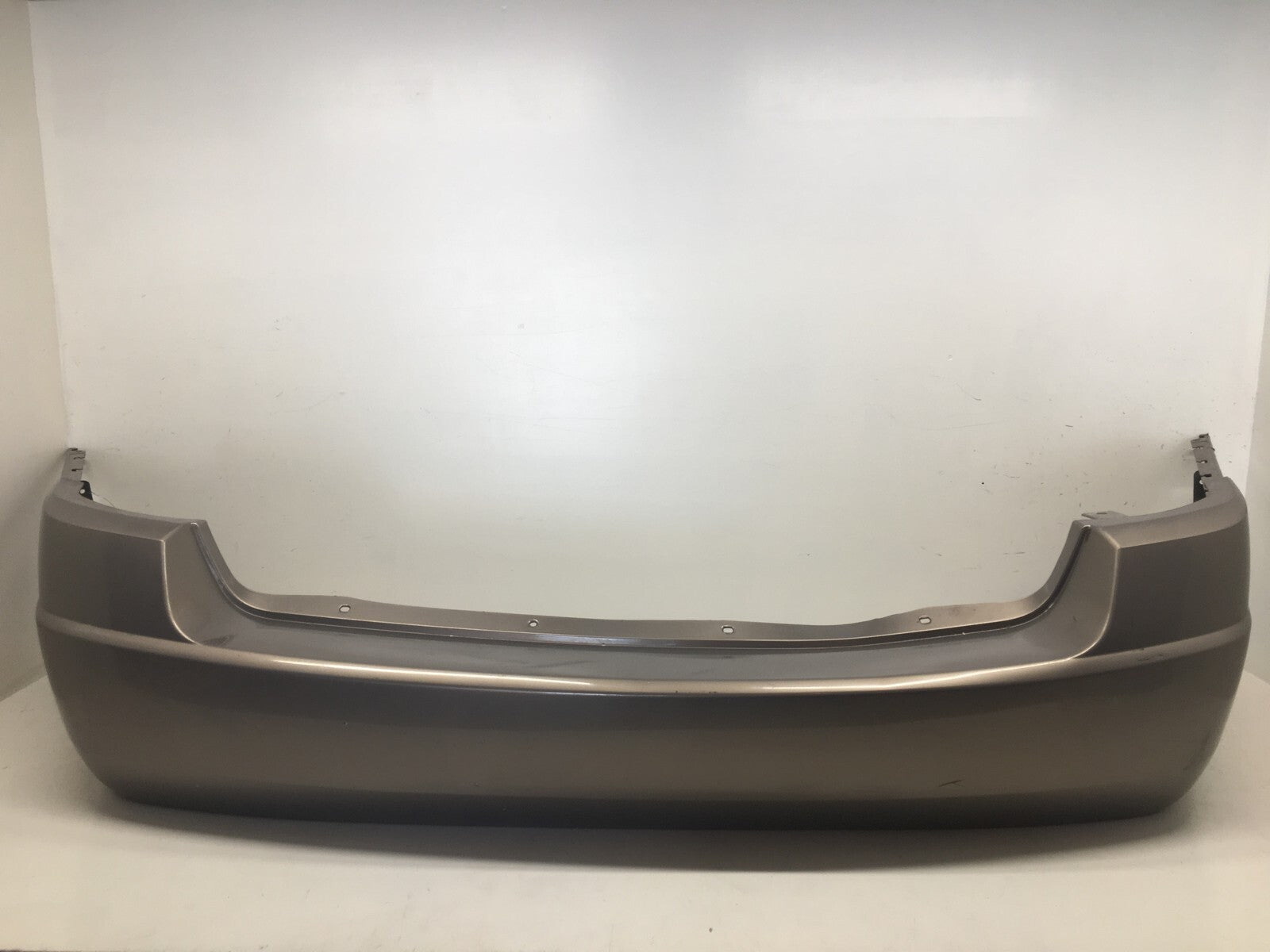 Rear Bumper Cover Chevrolet Malibu Base/LS/LT/LTZ 2004-2008 12335940 Original