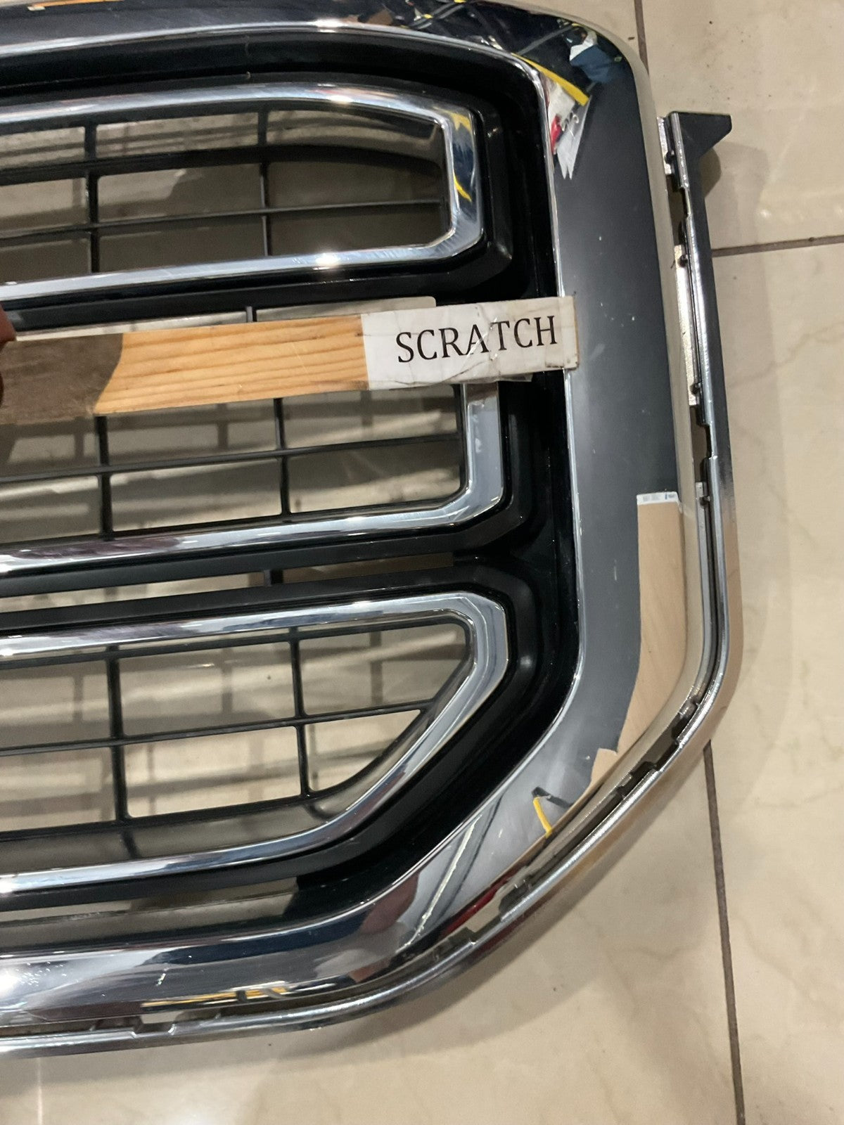 Grille Grill Silver 2015-2019 GMC Yukon 8411963 OEM