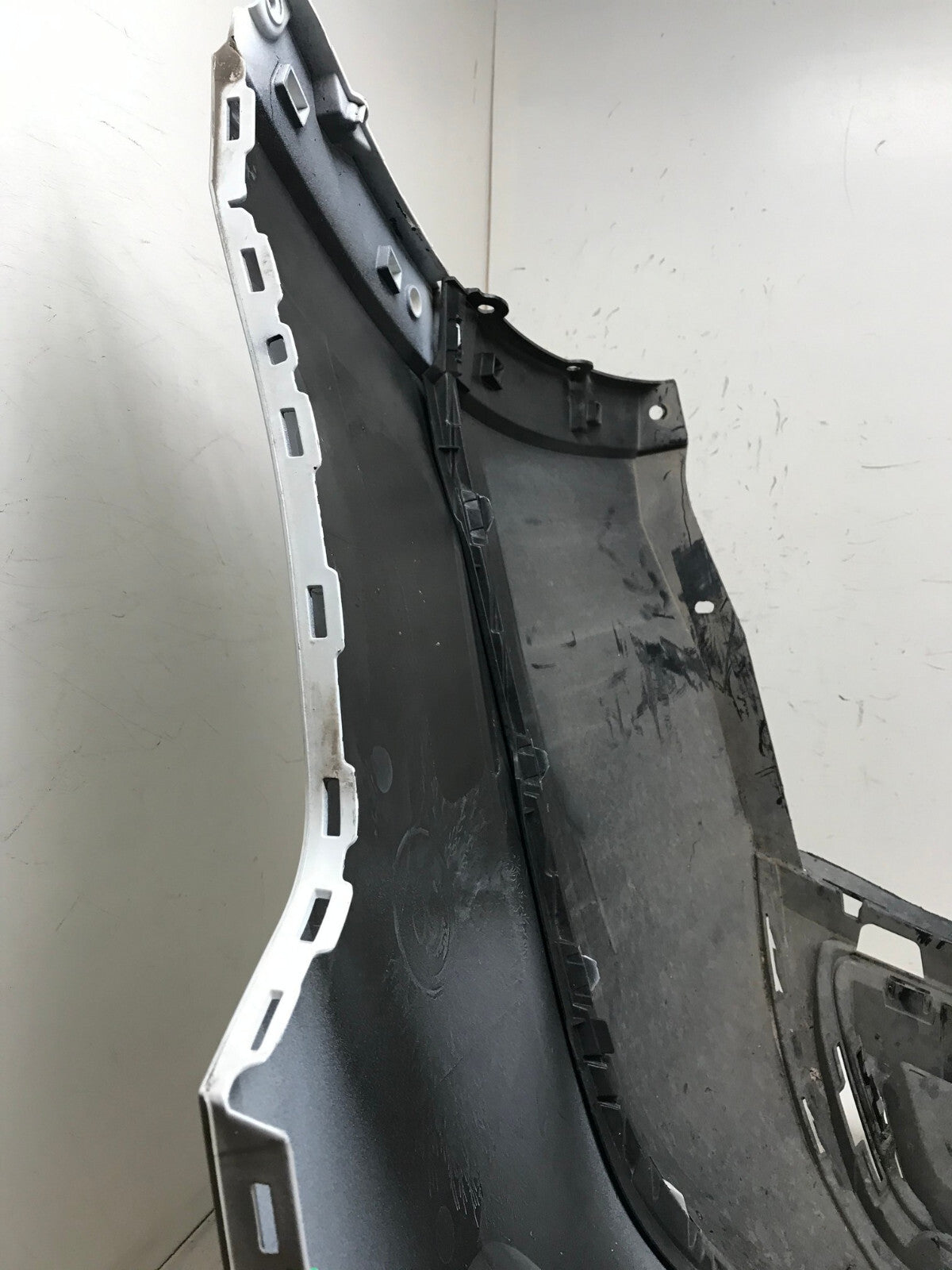 Rear Upper Bumper Cover Volkswagen Tiguan S/SE/SEL/SEL Premium 2018-2020 OEM