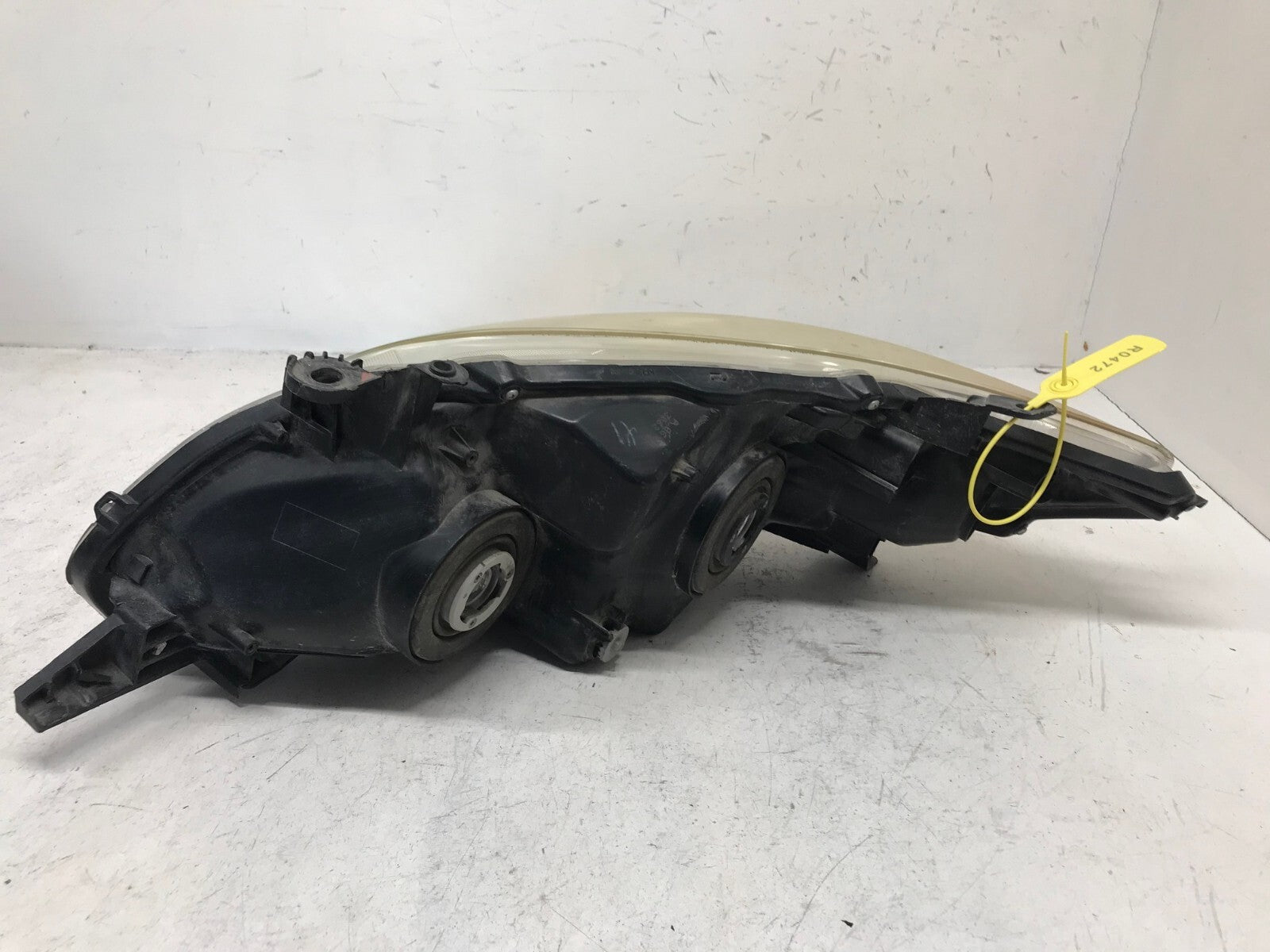 Headlight Damaged Passenger RH 2011 2012 2013 Toyota Corolla 81130-12F10 OEM