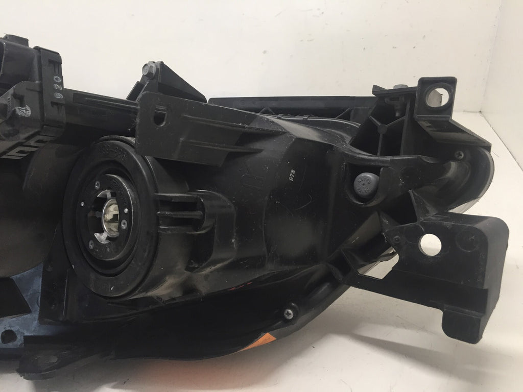 Headlight Damaged Lamp Right Passenger RH Subaru WRX STI 2008-2014 OEM