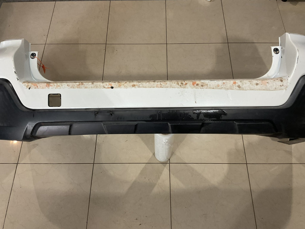 Rear Bumper Cover White 2018-2019 Subaru Outback 57704ala18 OEM