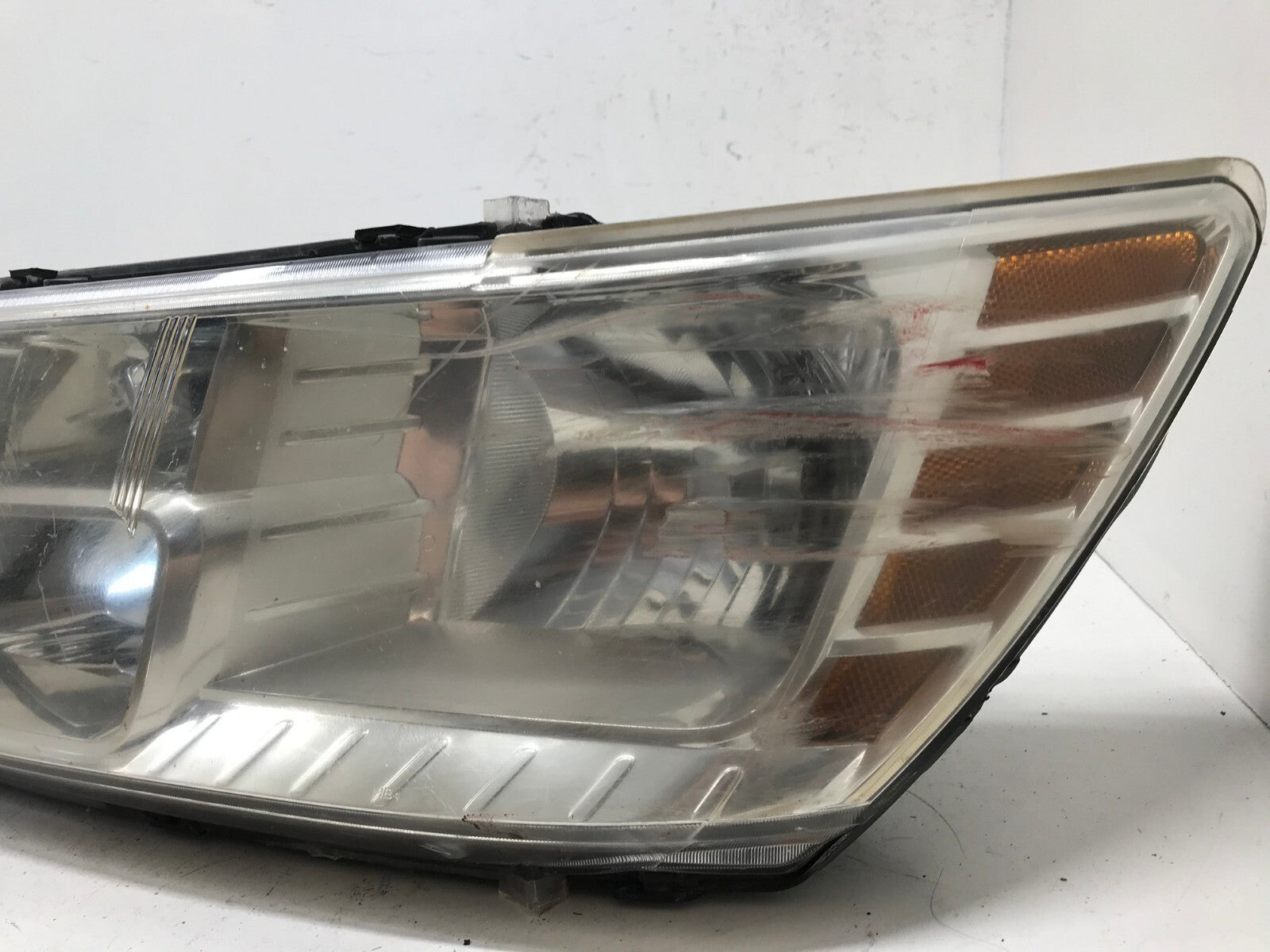 Halogen Headlight Damaged Left LH Dodge Journey 2009 -2017 05116289AB OEM