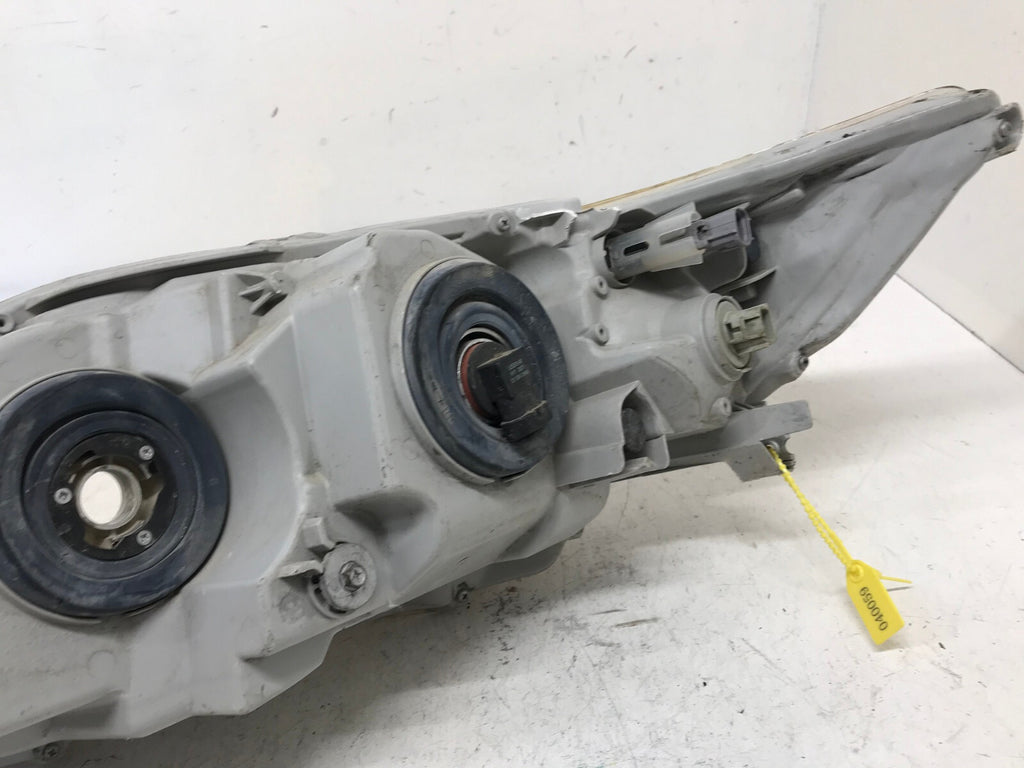 Headlight Damaged Right RH Passenger Toyota Camry 2012-2014 8111006470 OEM