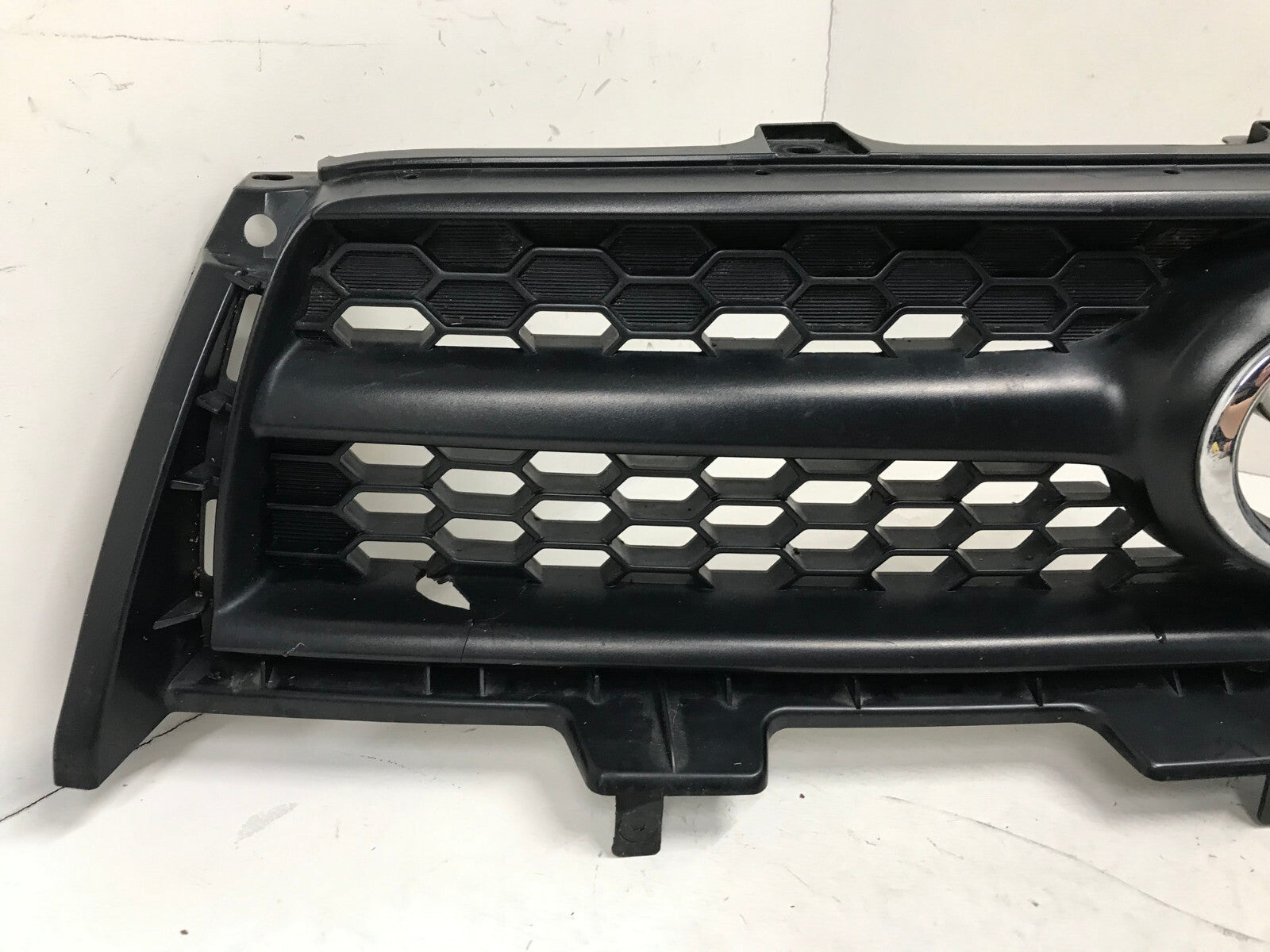 Grill Grille 2009-2012 Toyota Rav4 53111-0R010 OEM