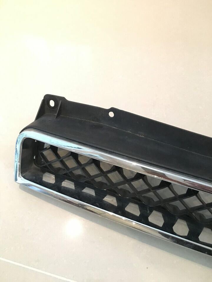Grill Grille Chevrolet Suburban Tahoe Avalanche 2008-2014 15835087 Original3