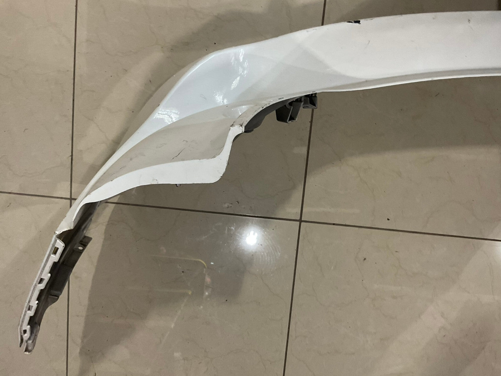 Rear Upper Bumper Cover White Lincoln MKC Base Black Label Premier 2015-2018 OEM