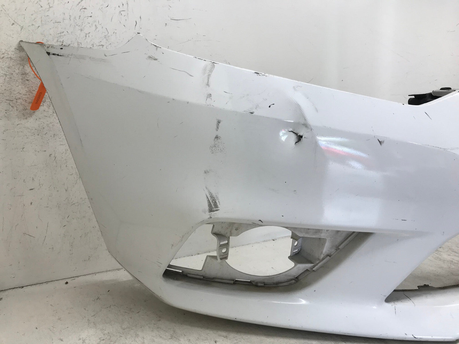 Front Bumper Cover White 2016-2019 Nissan Sentra 62022-6YU0H OEM
