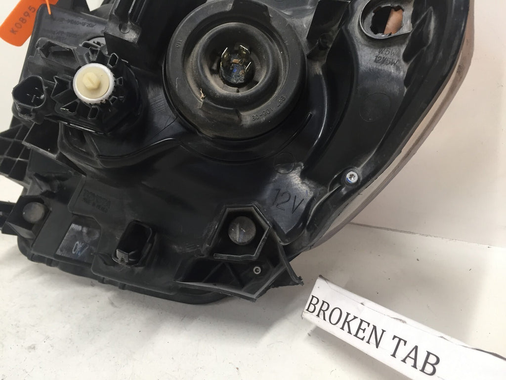 Head light Damaged Lamp Right Passenger RH Toyota Tundra 2014-2020 OEM