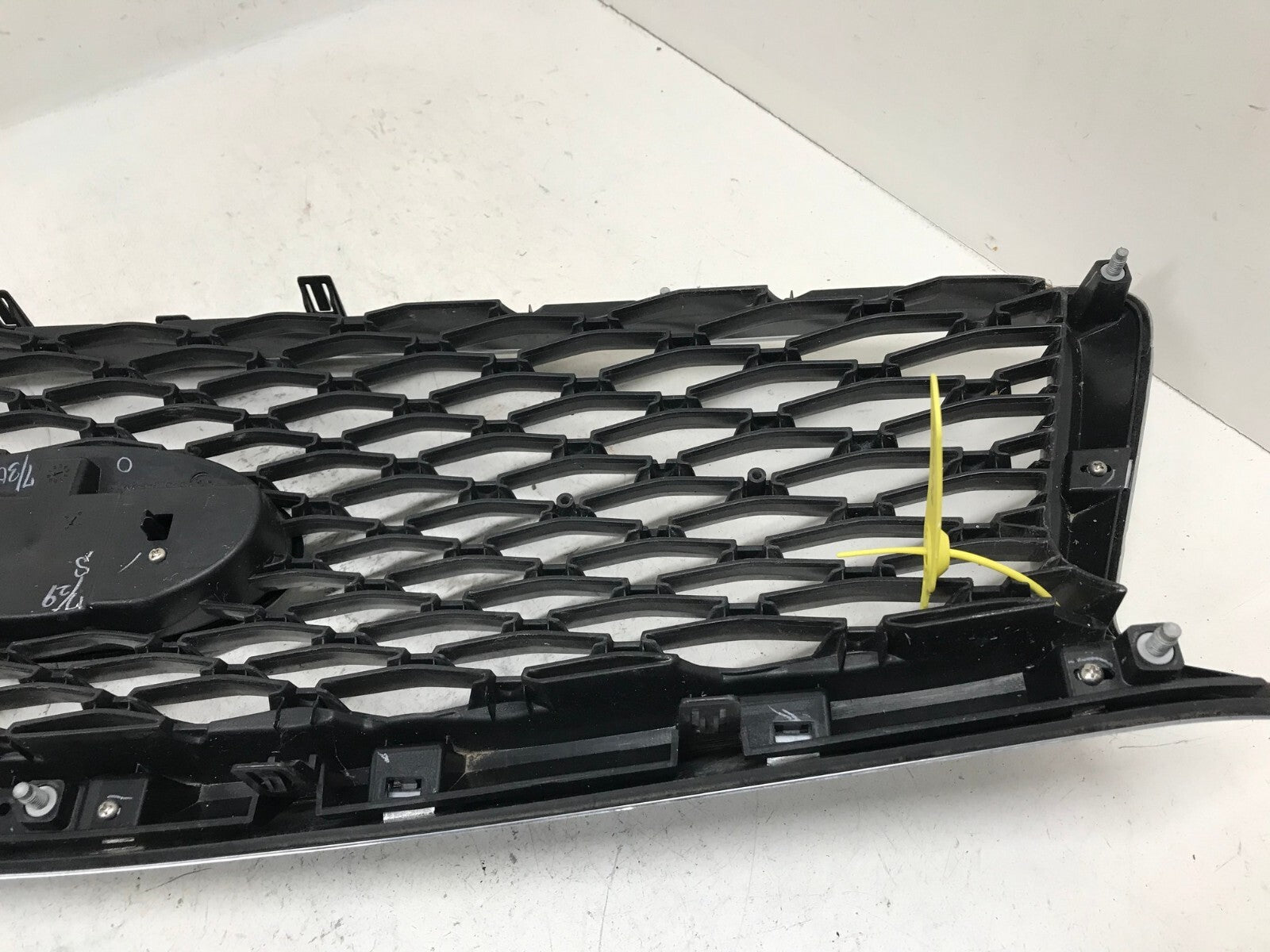 Grill Grille 2020-2022 Infiniti Q50 62310-6HM0C OEM