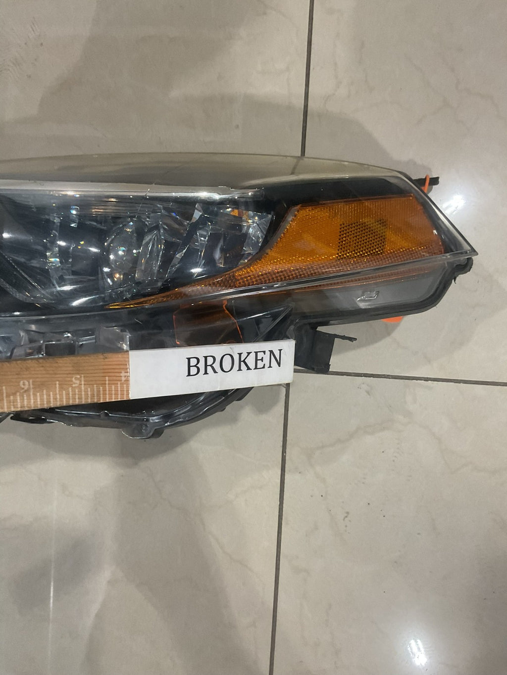 Headlight Left LH Driver 2017 2019 Toyota Corolla SE XLE XSE CAPA