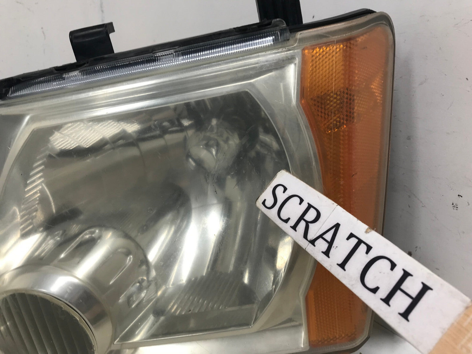 Headlight Damaged Left Driver LH Nissan Xterra 2005-2015 26060EA025 OEM