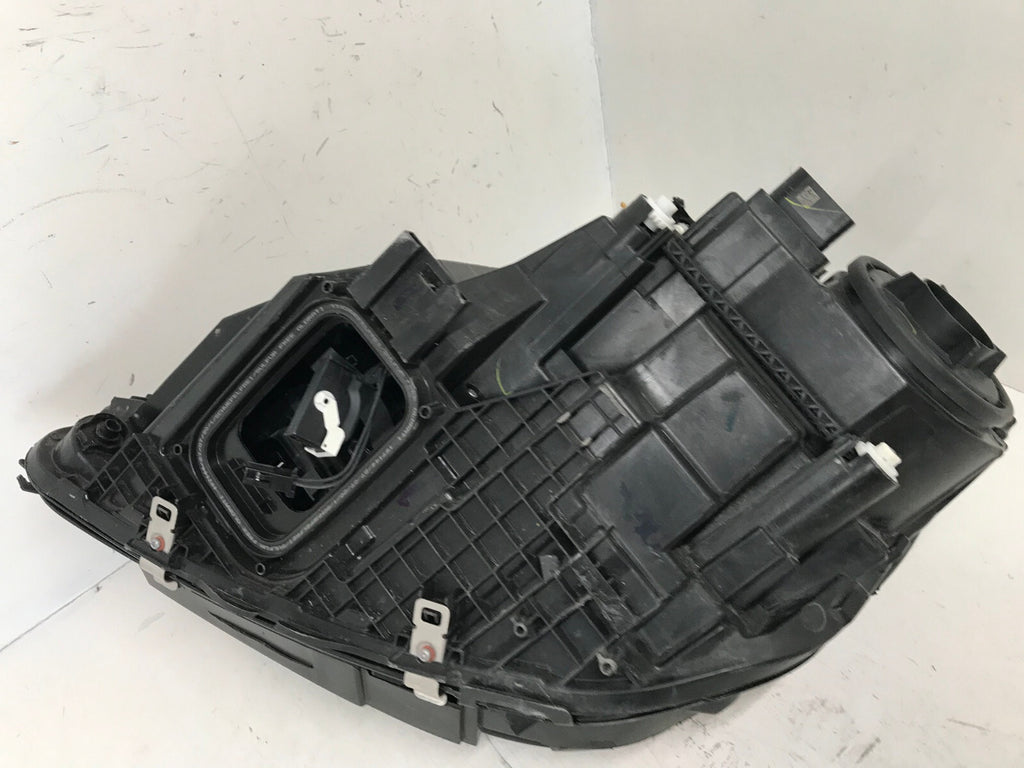 Headlight Damaged RH Passenger 20-22 Mercedes X167 GLE450 GLE580 A1679066206 OEM