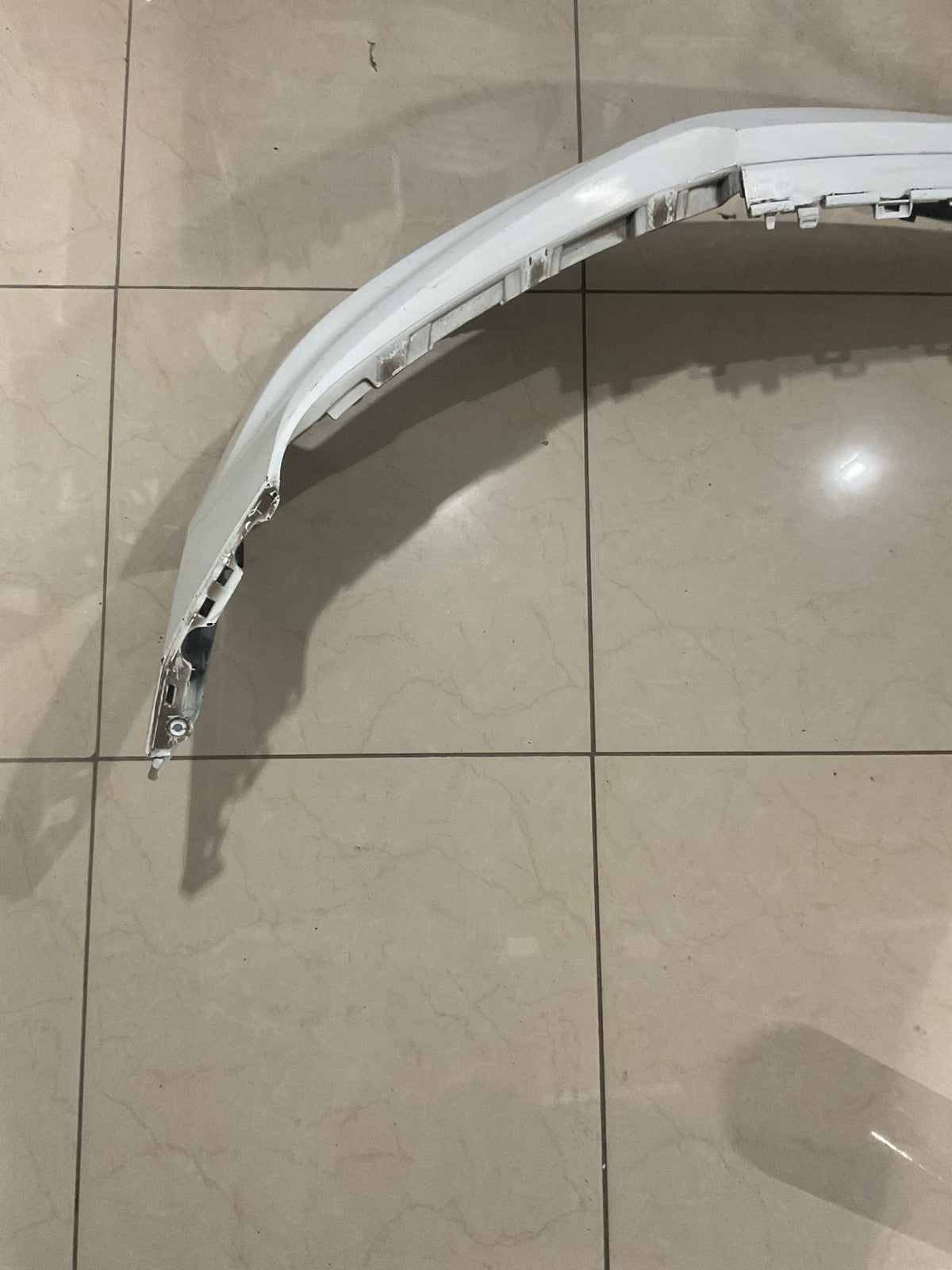 Front Bumper Cover White 2018-2021 Volkswagen Tiguan 5nn+807+221 OEM