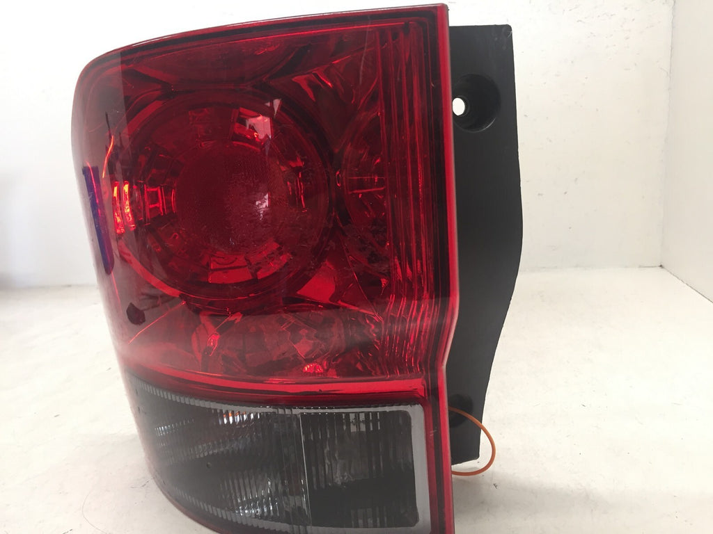 Taillight Damaged Tail Lamp Passenger Honda Element 03-08 33501-SCV-A11 OEM