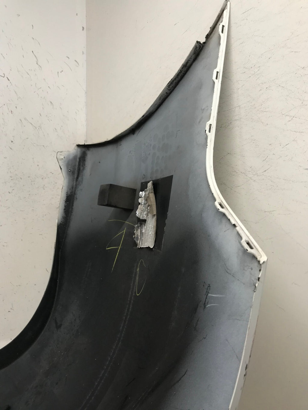Rear Bumper Cover White Toyota Venza Base Limited LE XLE 09-2015 52159-0T010 OEM