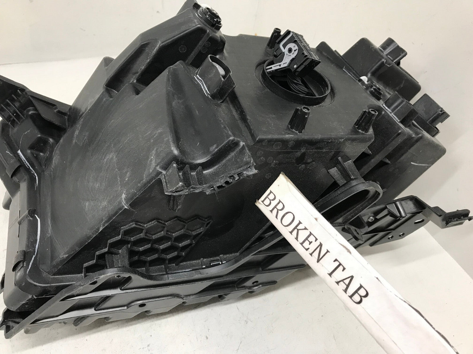 Headlight Damaged RH Right Jeep Grand Cherokee 2021 2022 2023 P68376992AE OEM