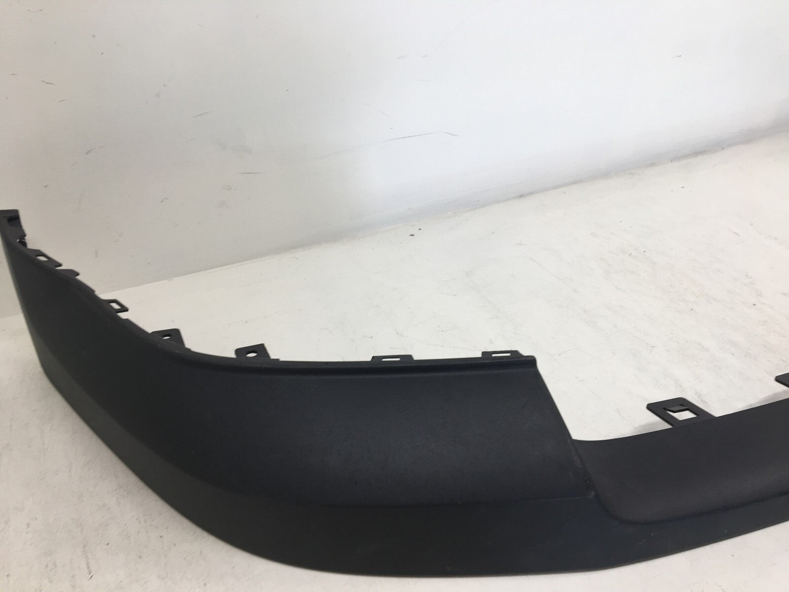 Front Bumper Cover Top Cover Pad GMC Sierra 1500 Pickup 2007 2013 25783617 OEM