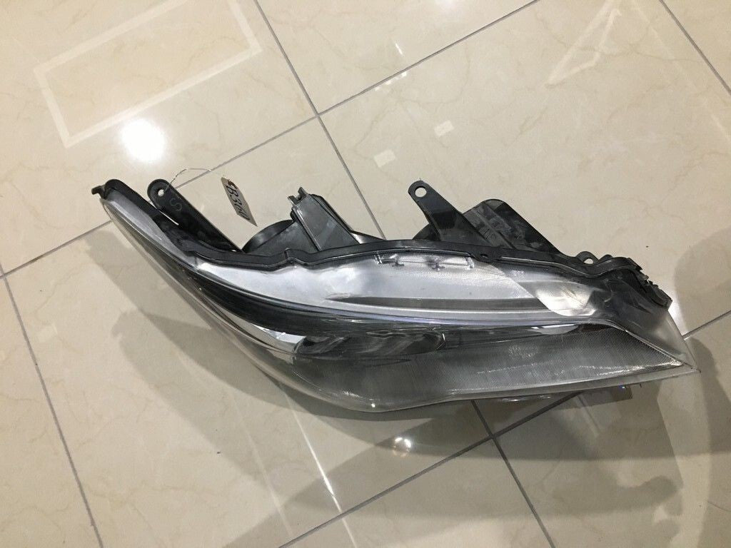 Halogen Headlight Damaged Passenger RH Right Toyota Camry 2015-2017 Original (2)