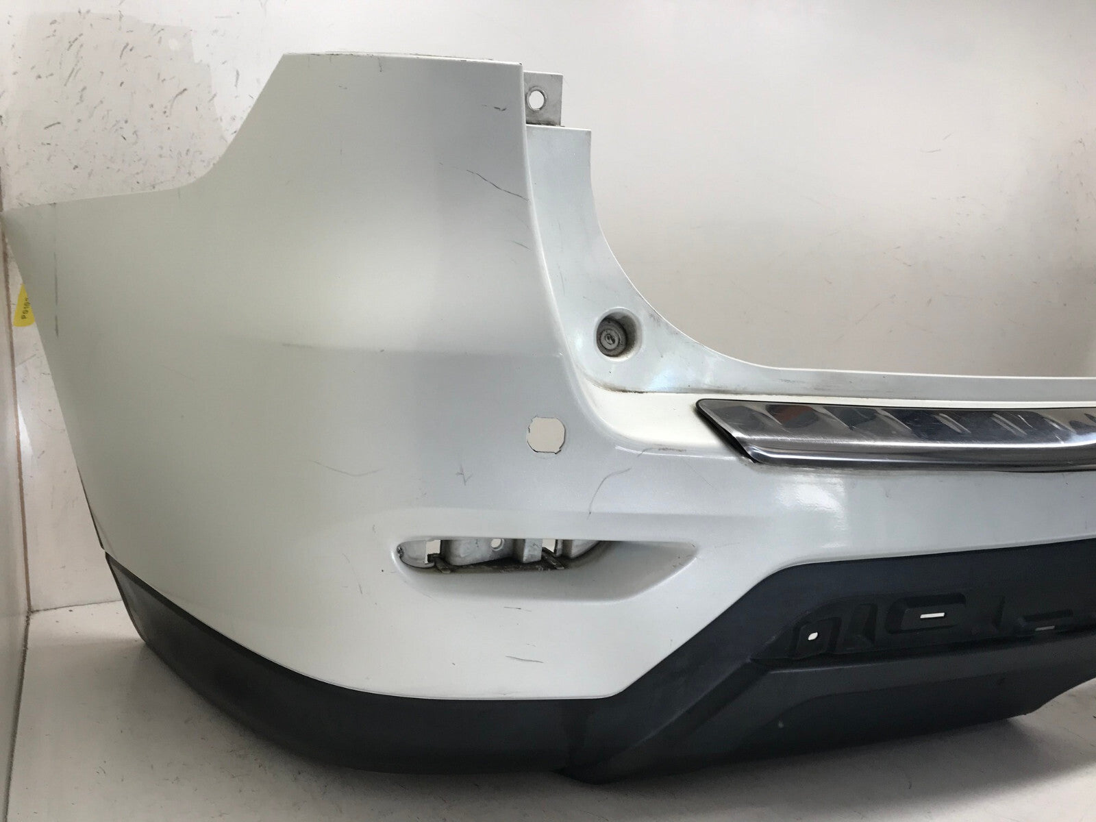 Rear Bumper LOCAL Nissan Pathfinder w/Sensor Holes White 13-2016 85022-3KA0H OEM