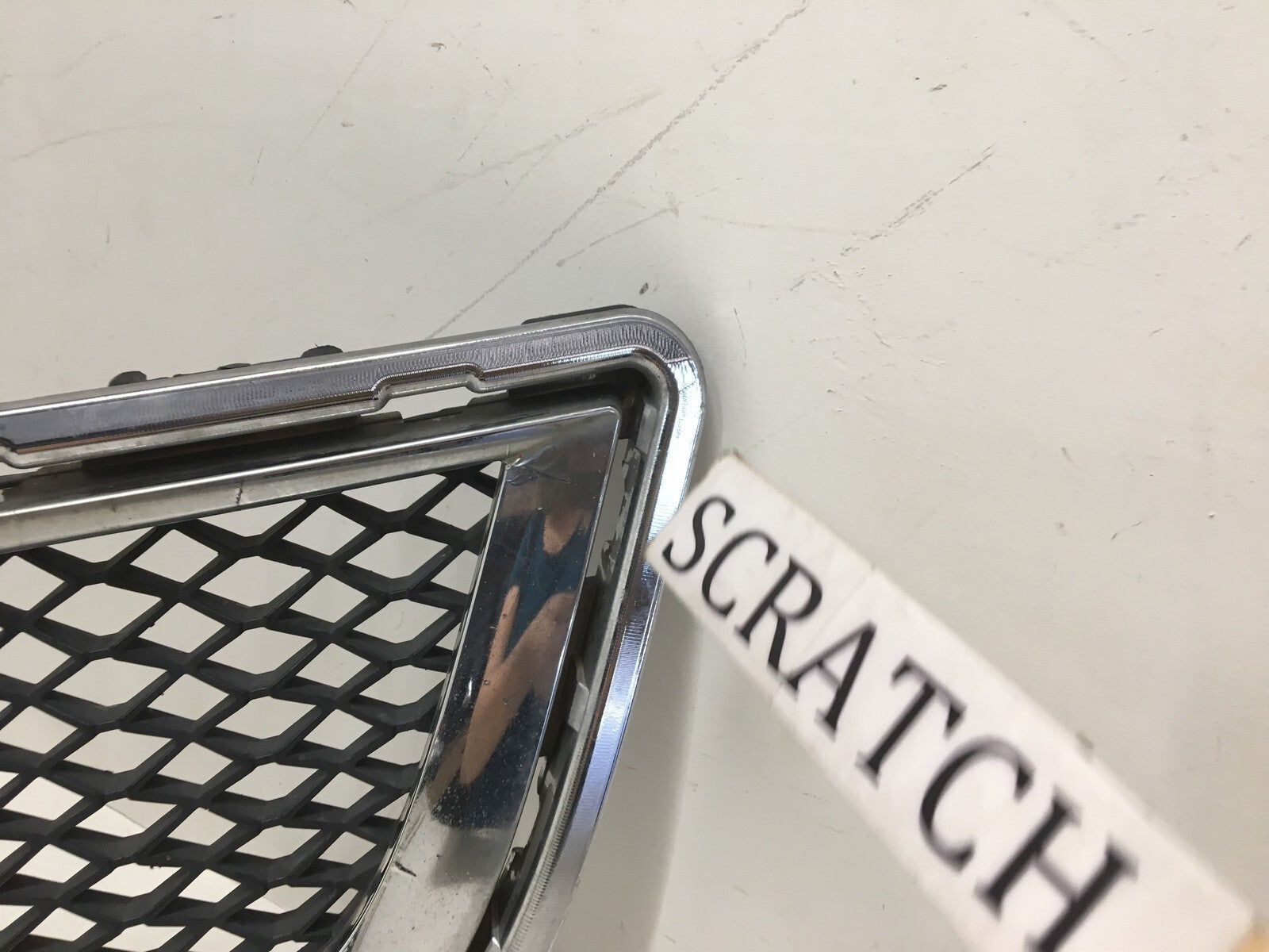 Grille Grill Chevrolet Traverse 2009-2012 20756061 OEM