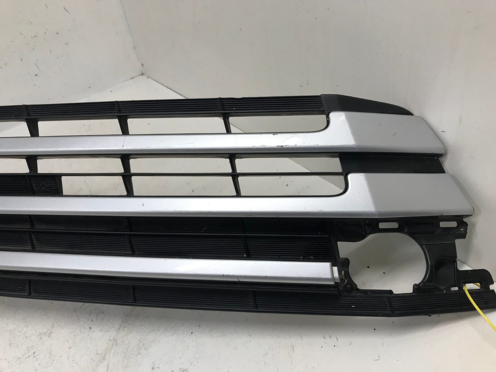 Grill Grille 2017-2019 Toyota Highlander Suv 53112-0E180 OEM