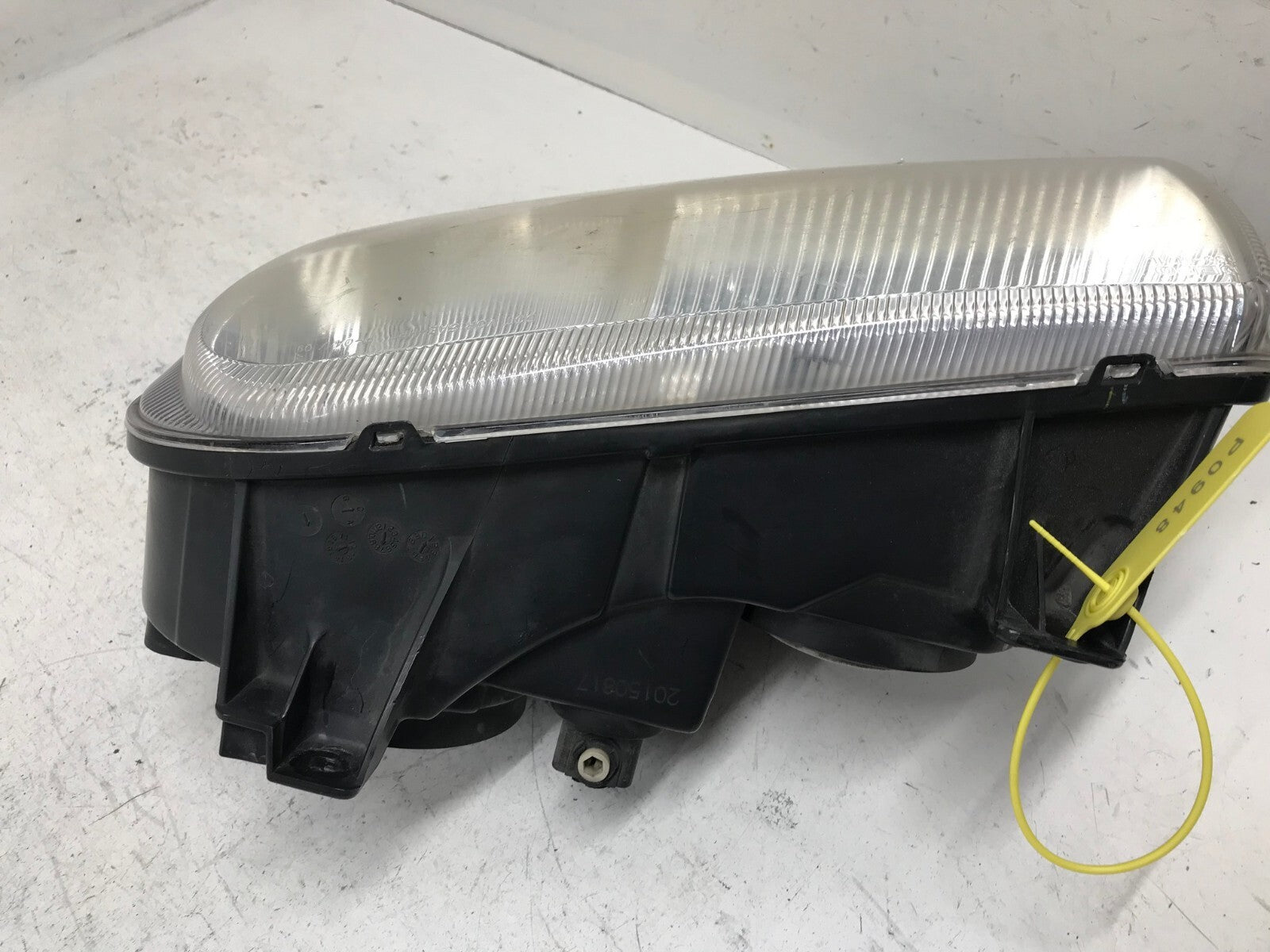 Headlight Damaged Left Driver LH 05-10 Chrysler 300 LEFT CAPA