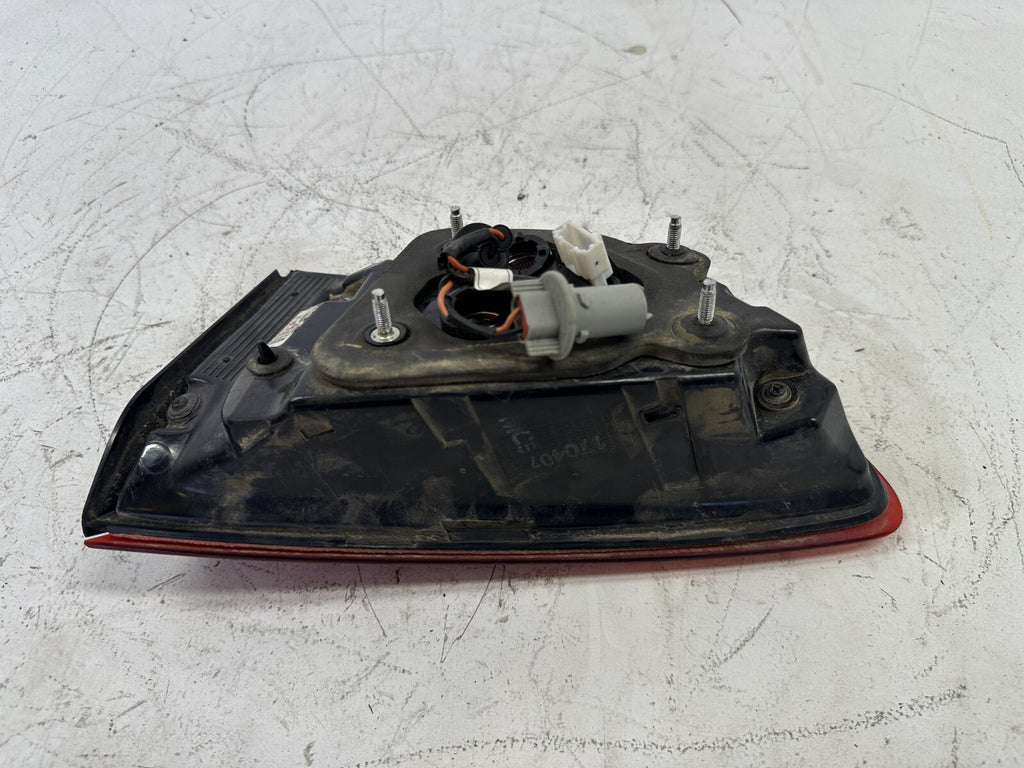 Tail Light Left LH Damaged 2018 - 2020 Hyundai Elantra GT i30 92403G4000 OEM