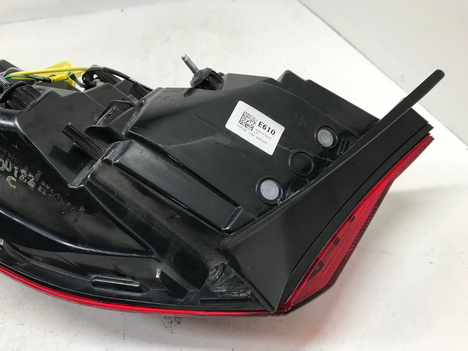 Tail light Damaged LH Driver 19-20 Elantra Sedan Sport/Limited 92401-F2610 OEM