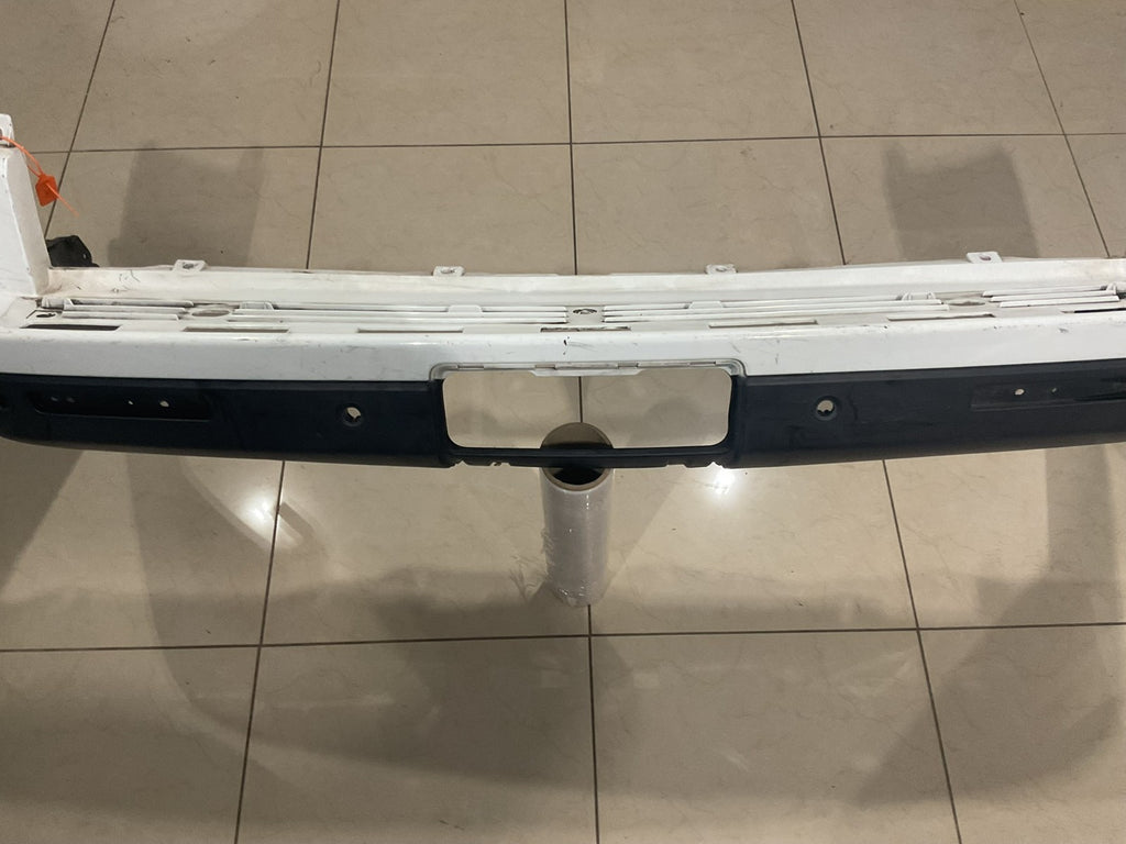 Rear Bumper Cover White Land Rover LR3 HSE SE 2005-2008 9H2217D822 OEM