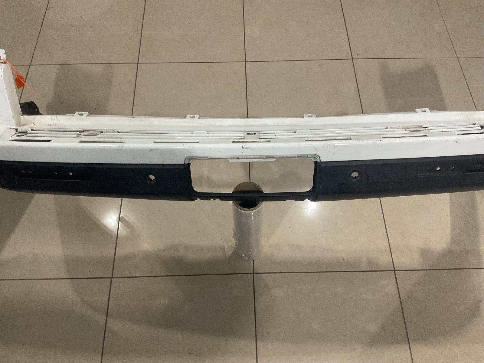 Rear Bumper Cover White Land Rover LR3 HSE SE 2005-2008 9H2217D822 OEM