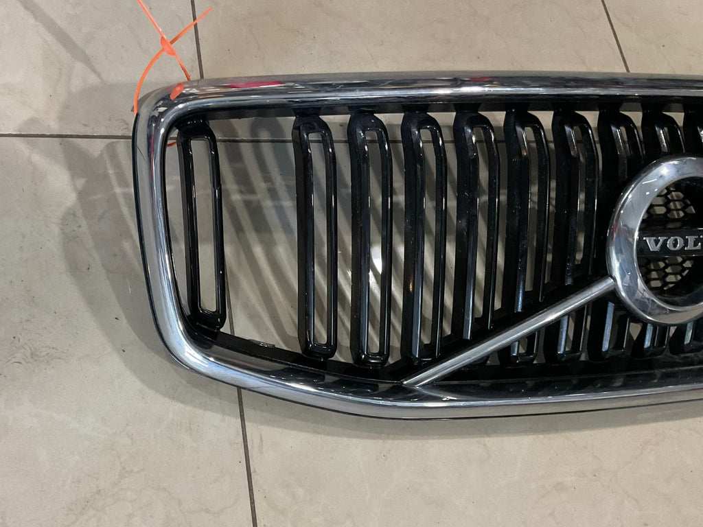 Grille Grill 2018-2023 Volvo XC60 31425537 OEM