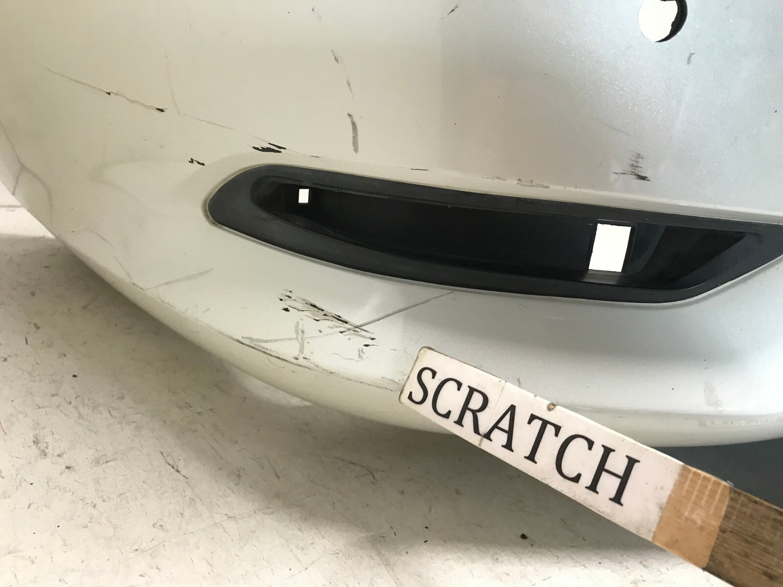 Rear Bumper Cover White 2016-2020 Infiniti QX60 Base/Hybrid 85022-9NC0H OEM