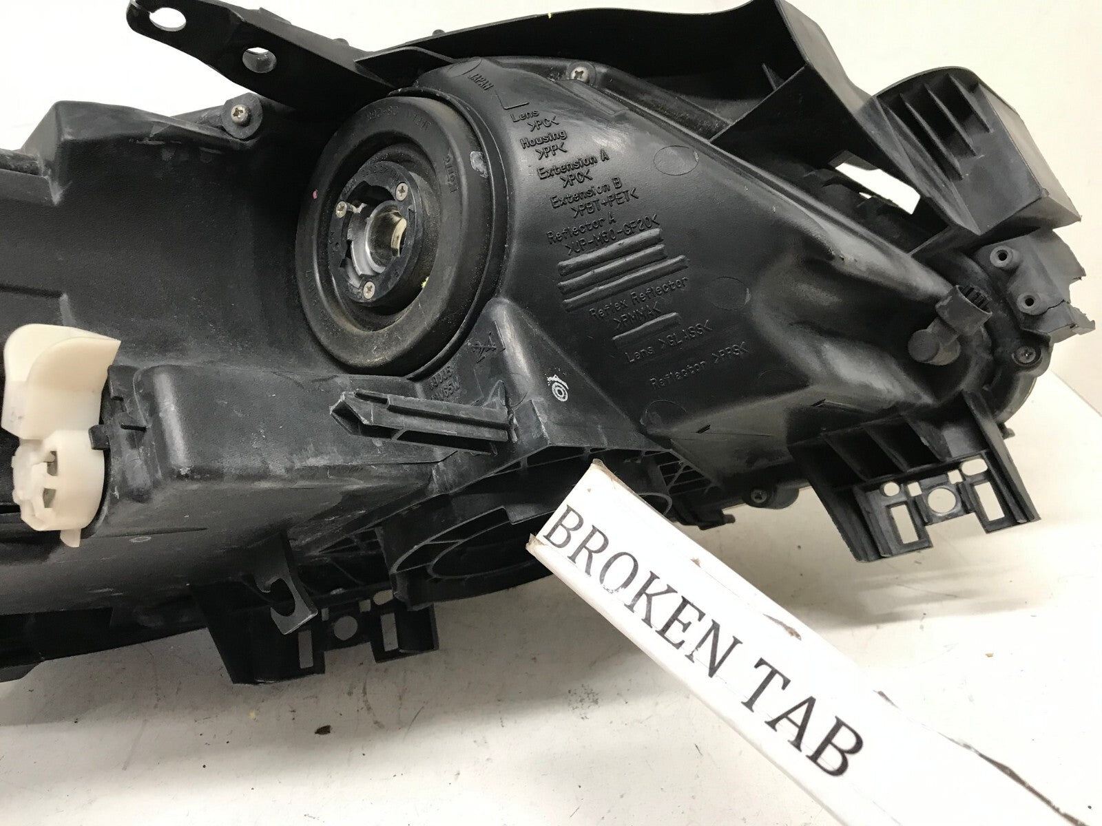 Headlight Damaged Left Driver LH 2007 2008 2009 Mazda CX-7 EG21-51040 OEM