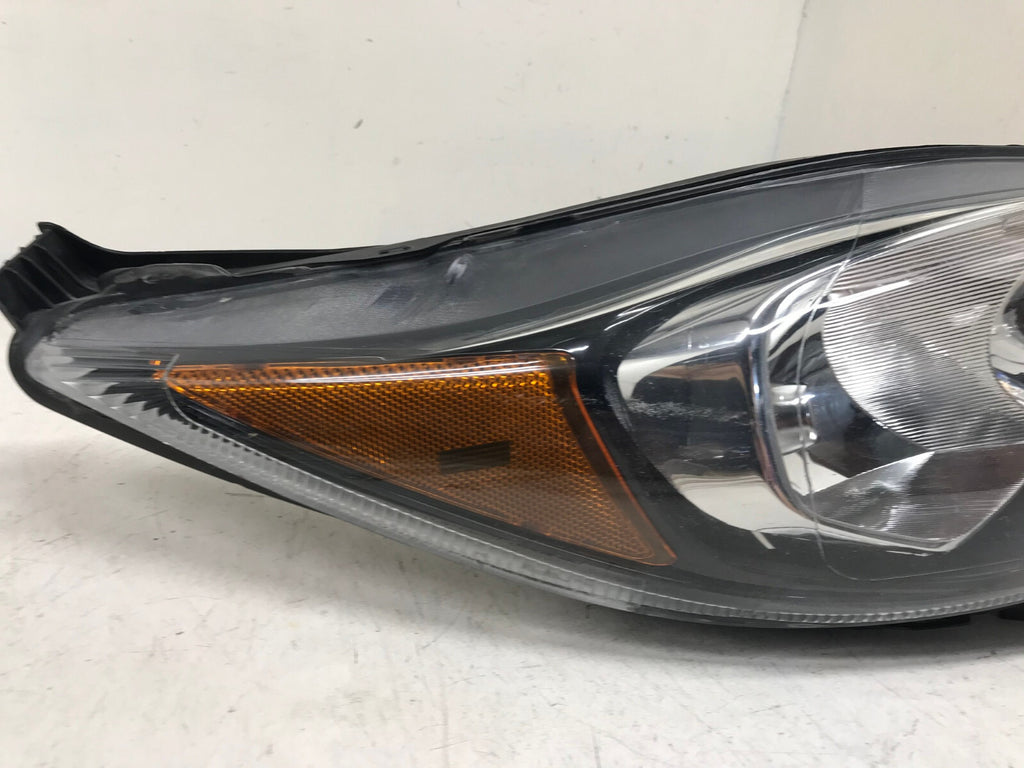Headlight Damaged RH Ford Fiesta (For Parts Only) 2014 - 2019 D2BB-13W029-BG OEM