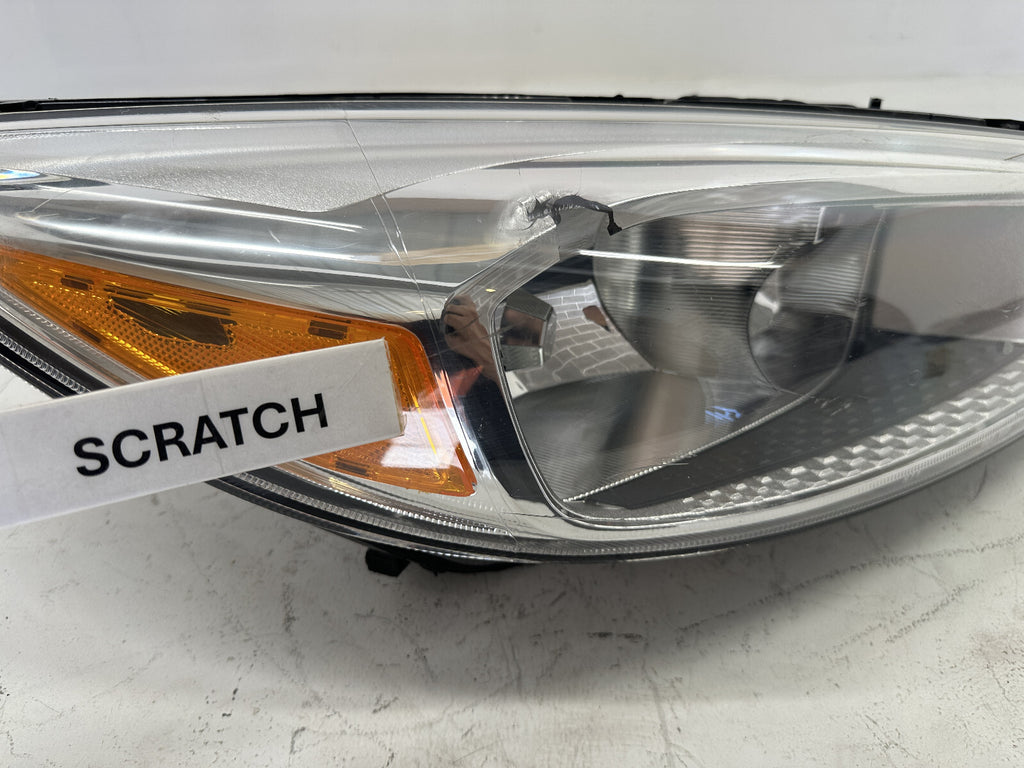 Headlight Damaged Right Passenger RH 2015-18 Ford Focus FO2503340C/FO2502338 OEM