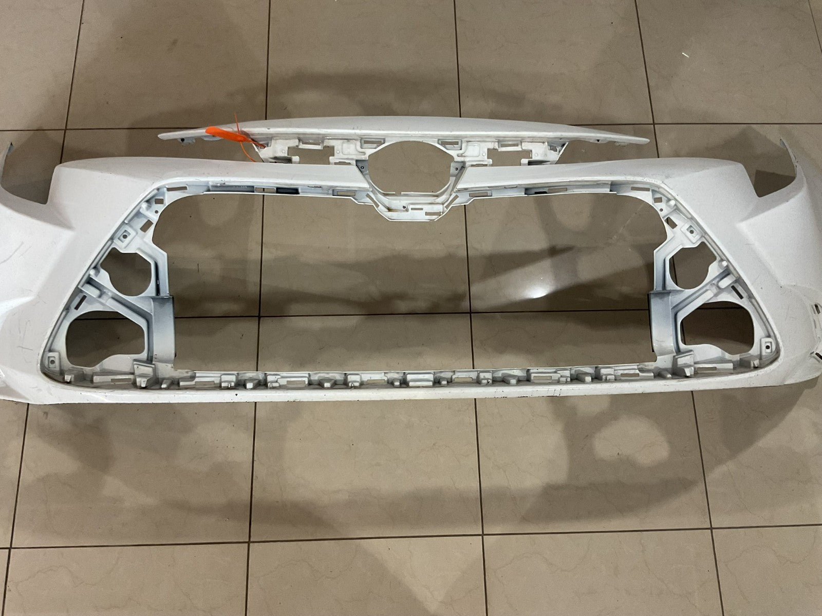Front Bumper Cover White 2020-2025 Toyota Corolla L LE XLE CAPA