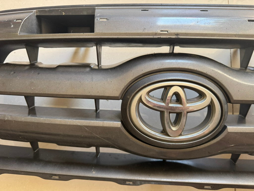 Grille Grill Grey 2005-2010 Toyota Tacoma 53100-04350 OEM