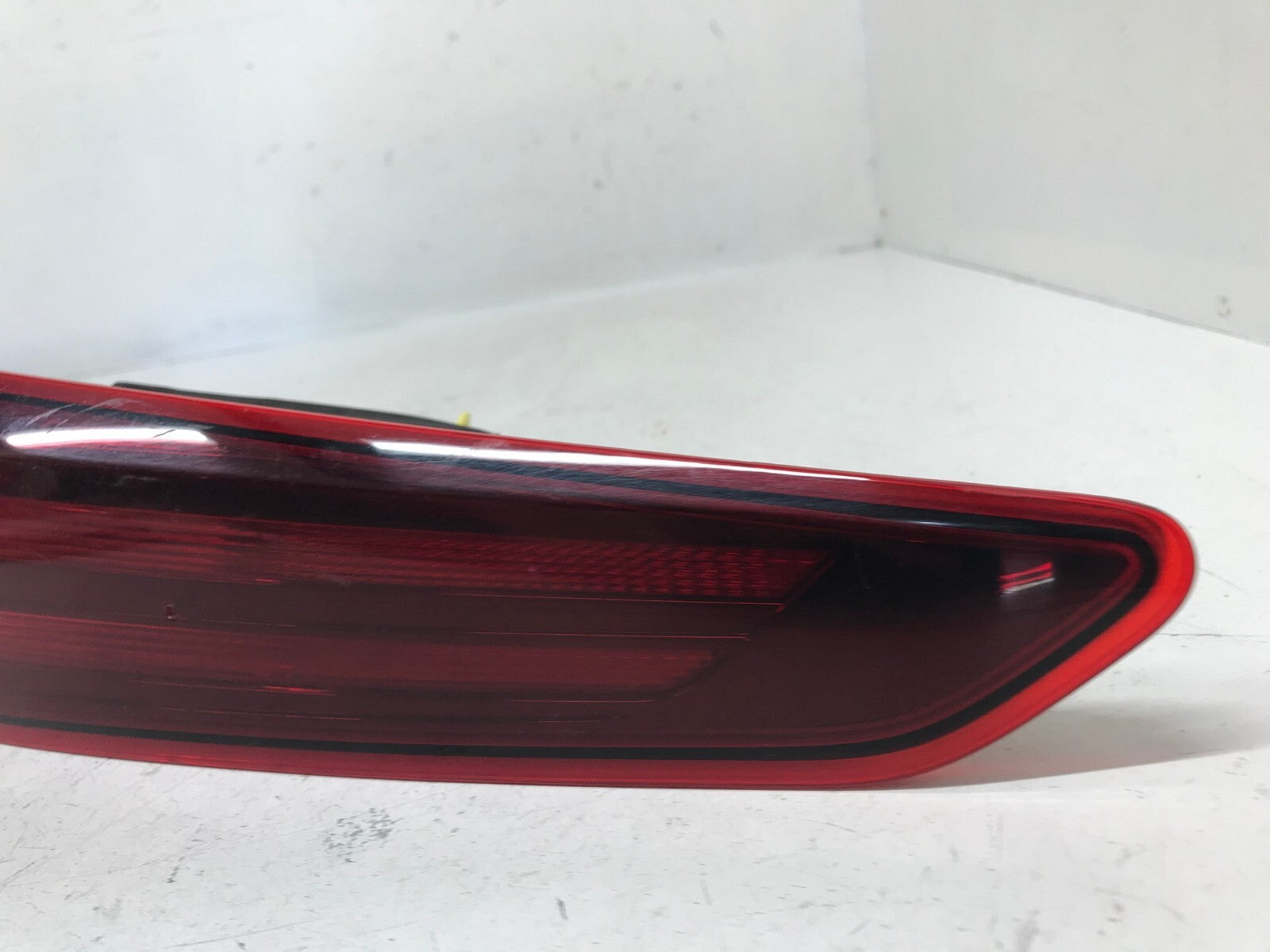 Tail light Damaged LH Driver 2019 - 2020 Hyundai Elantra 92403-F3500 OEM