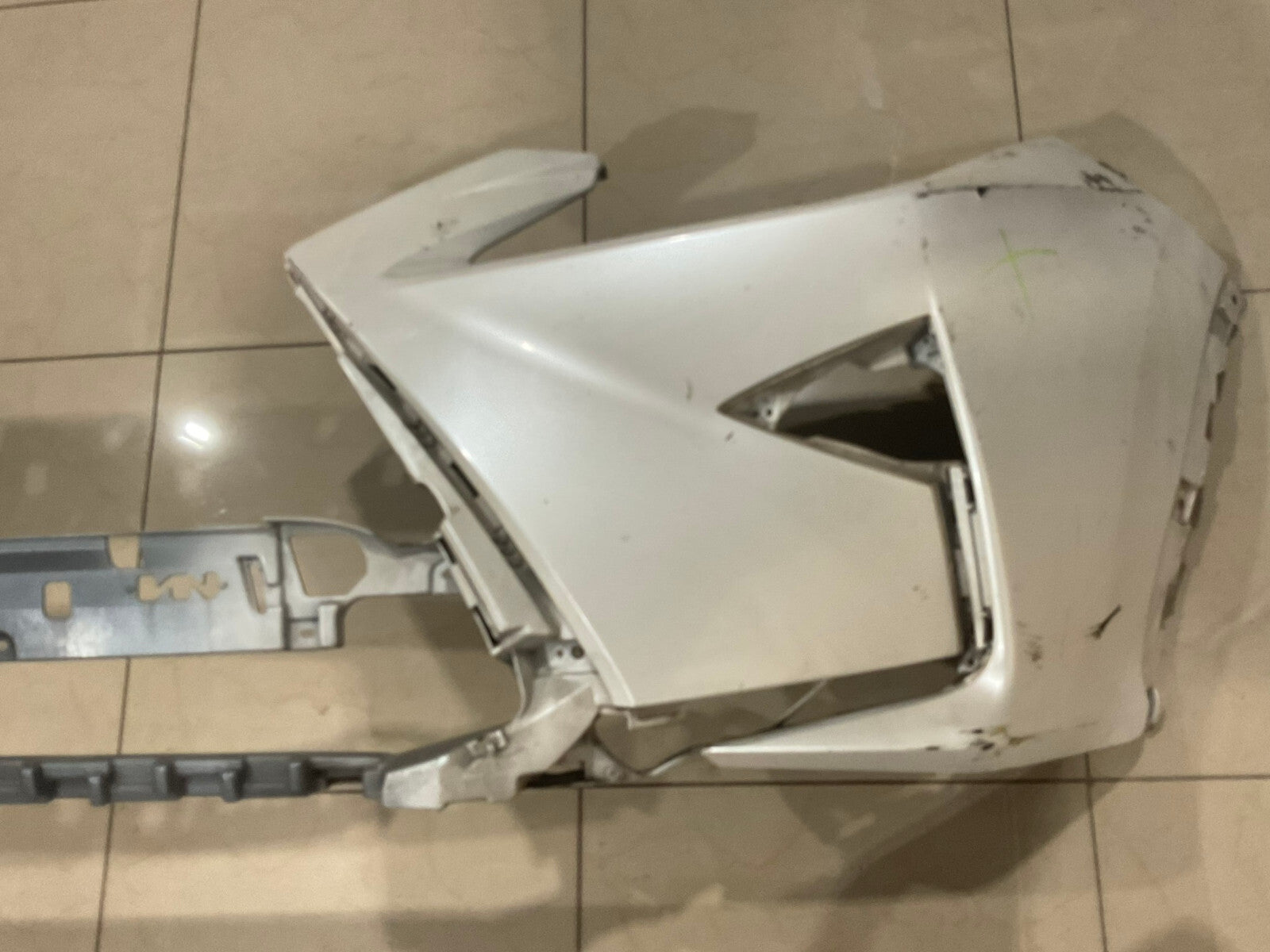 Front Bumper Cover White Lexus RX350 RX450H Base 2016-2018 52119-0E270 OEM
