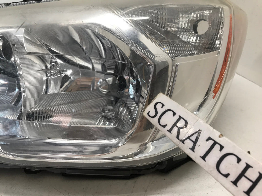 Headlight Damaged LH Driver 2014 2015 2016 Subaru Forester SJ 84001SG081 OEM