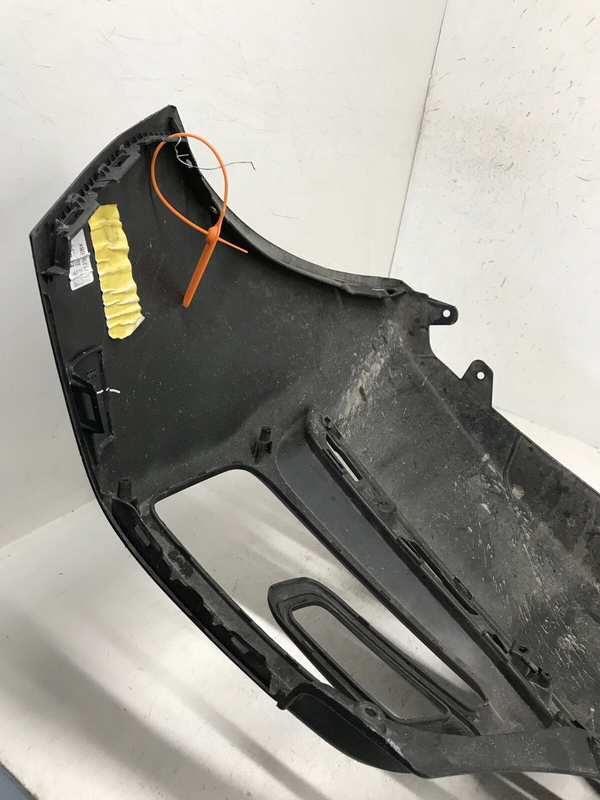 Rear Bumper Cover Hyundai Kona SE SEL 2018 2019 86610-J9000 OEM2